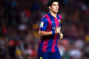 乐鱼体育app-足球观察VAR系统引发争议频出，足球观察法