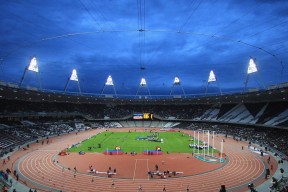 乐鱼体育网址入口-中国队决赛发挥稳定成赛场焦点，中国队进决赛