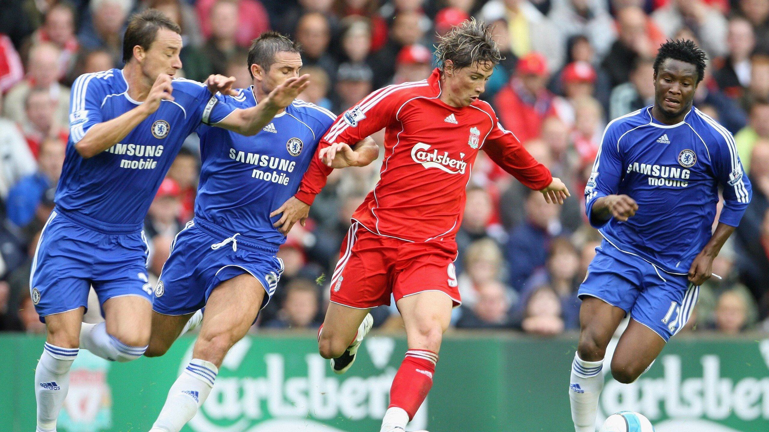 国家队战术调整频率过高影响执行