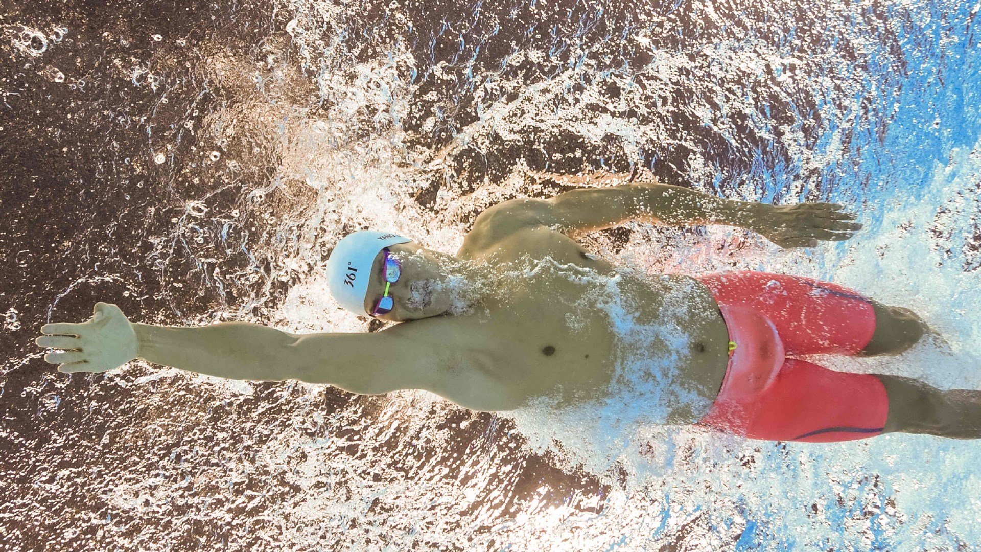 “胡利安·门德斯：阿根廷美洲狮队的脚法大师，未来无可限量”